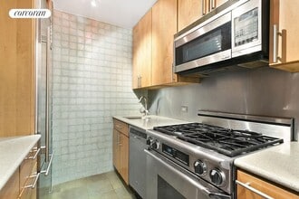 Building Photo - 411 E 53rd St