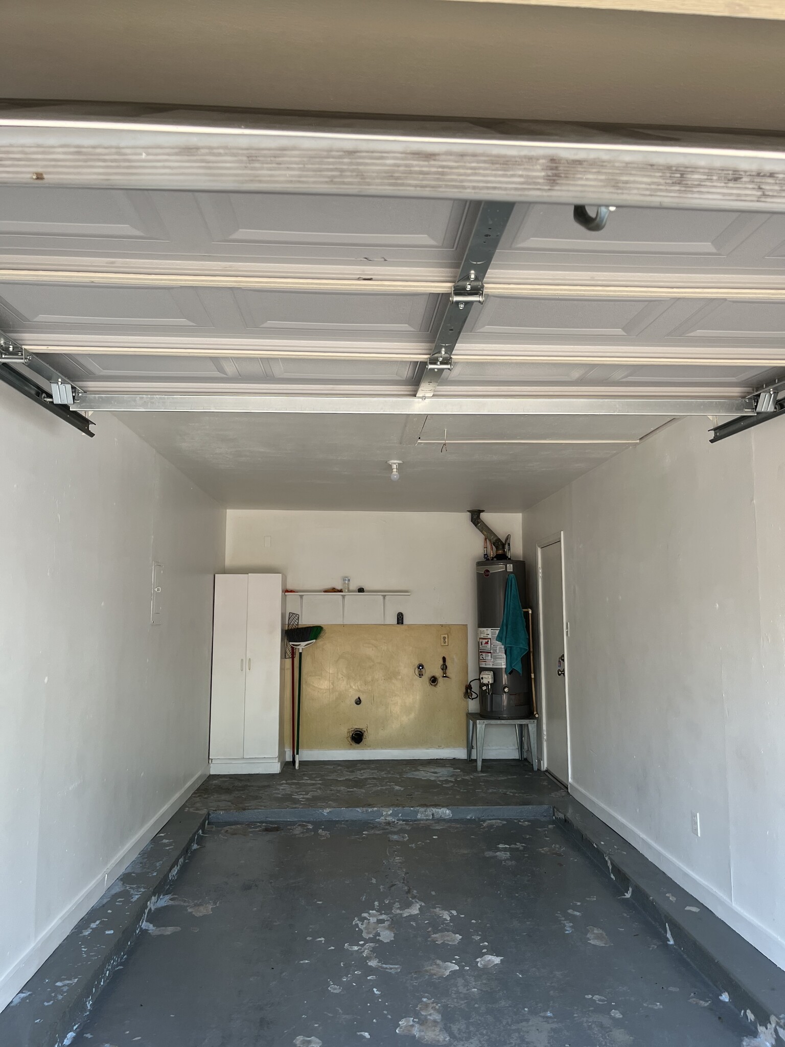 Building Photo - 205 N Ormsby St