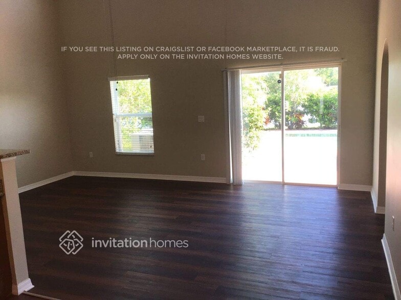 Building Photo - 3174 Burdock Ave