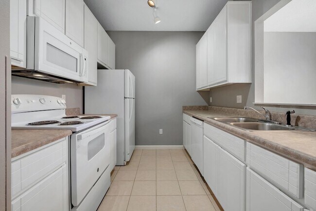 Building Photo - 1652 Corey Wood Cir