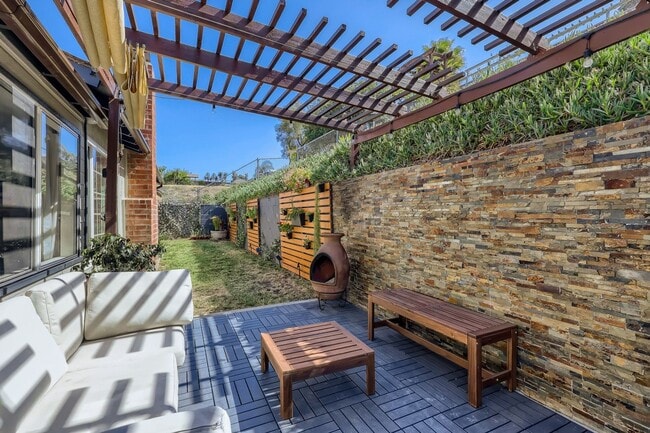 Building Photo - Charming 3-Bedroom, 2-Bath Home in a Cul-d...