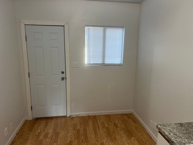 Building Photo - 919 Kentucky St