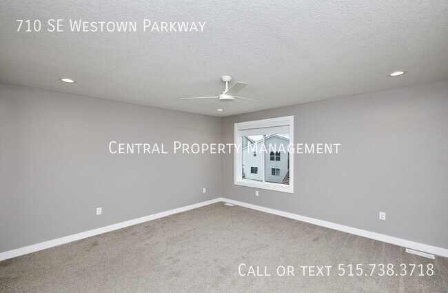 Building Photo - 710 SE Westown Pkwy