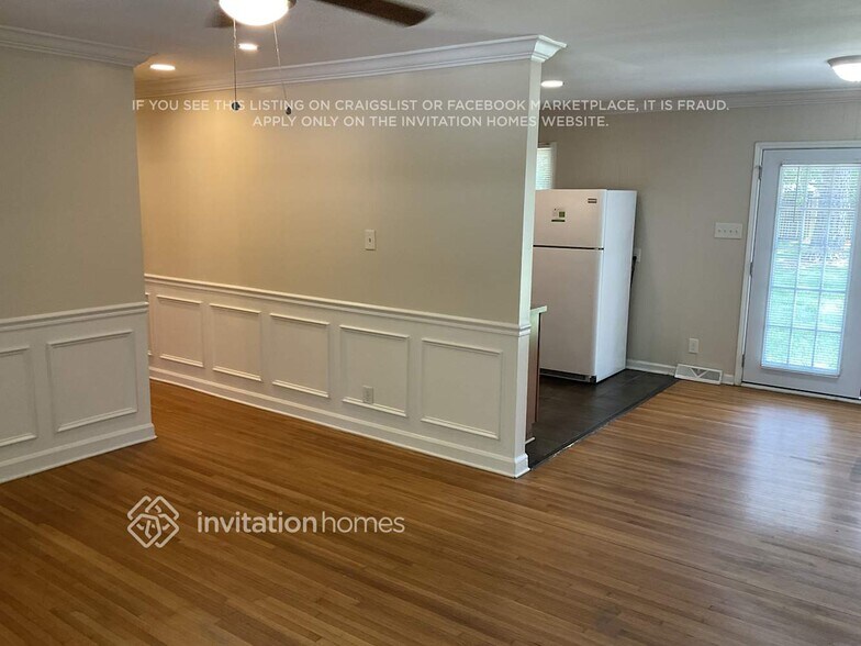 Building Photo - 4001 Abbeydale Dr