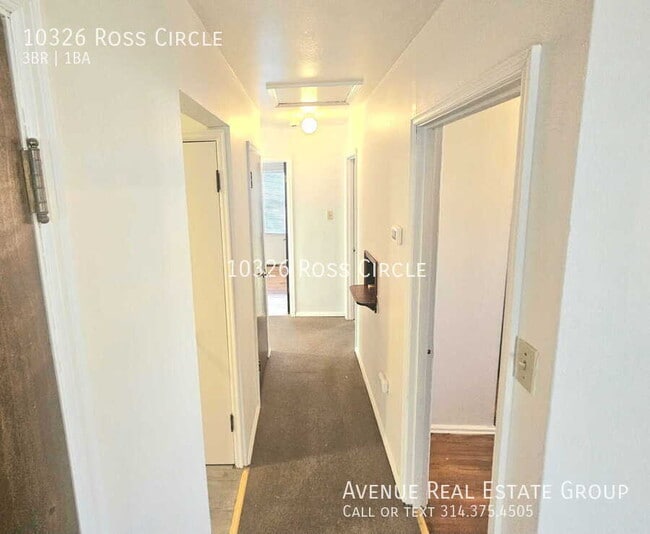 Building Photo - 10326 Ross Cir