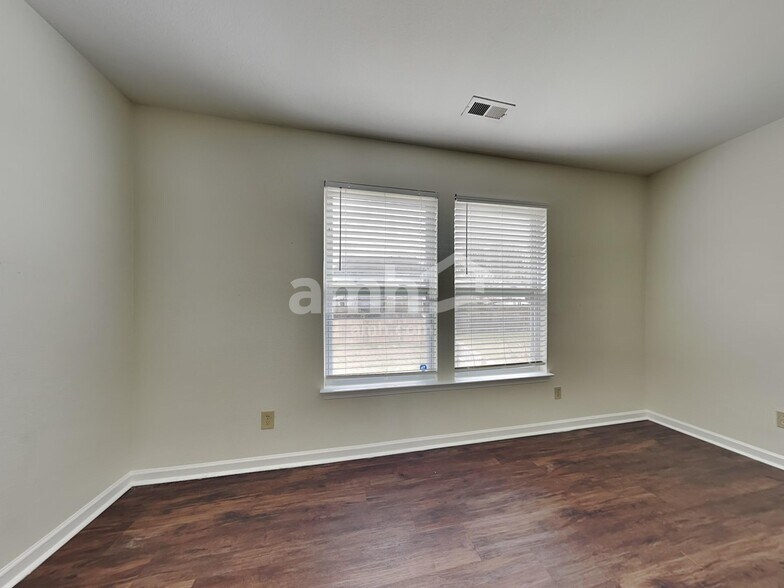 Building Photo - 9508 Weston Woods Ln