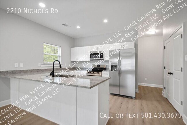 Building Photo - 2210 Nichols Rd