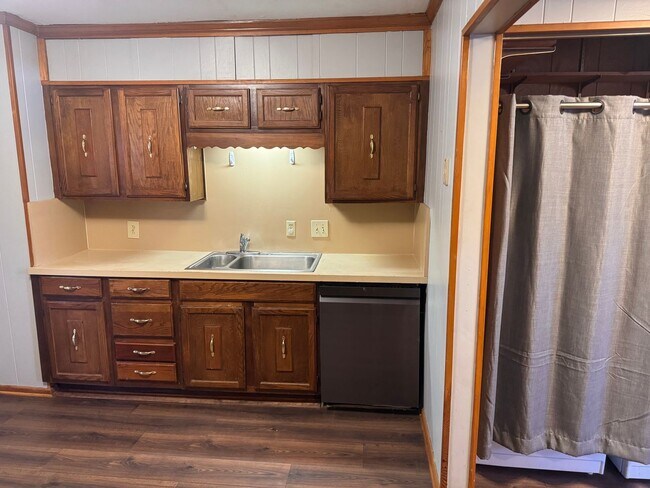 Building Photo - Adorable Waldo Location on Quiet Street