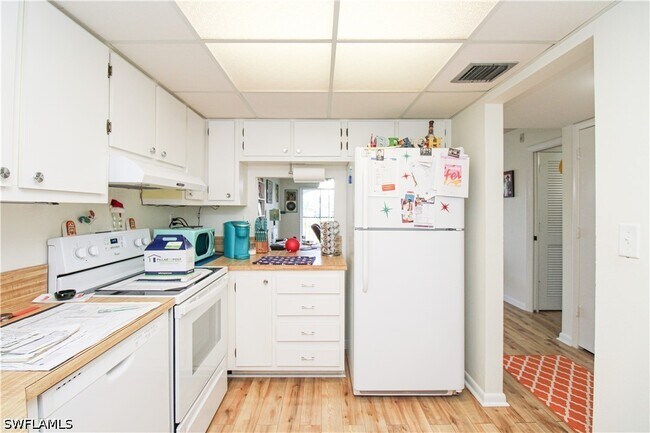 Building Photo - 41 High Point Cir S