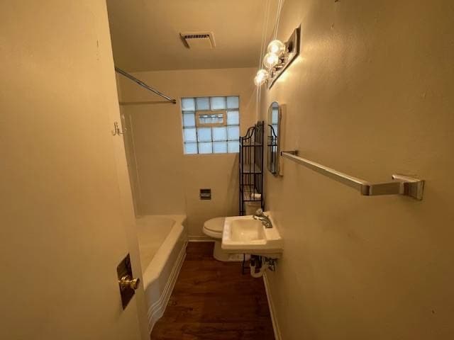 Building Photo - 1718 Loftsgordon Ave