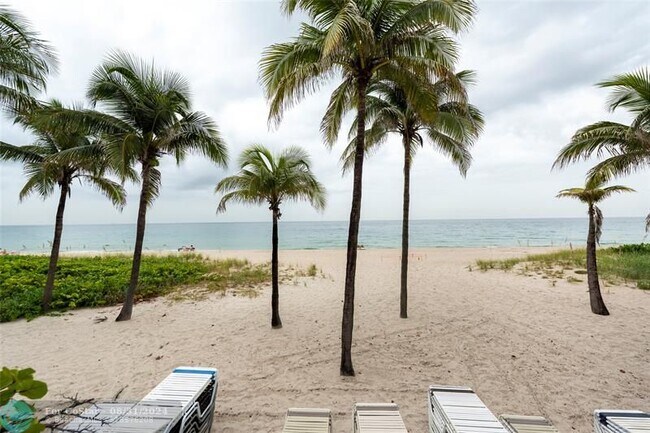 Building Photo - 1370 S Ocean Blvd