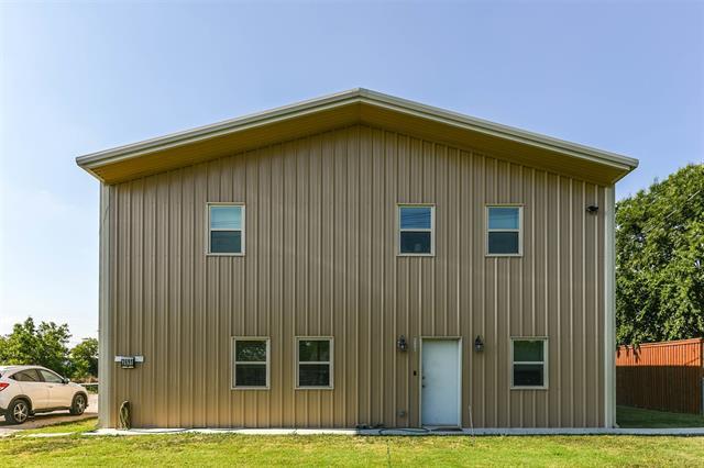 Primary Photo - 2701 Blue Mound Rd W
