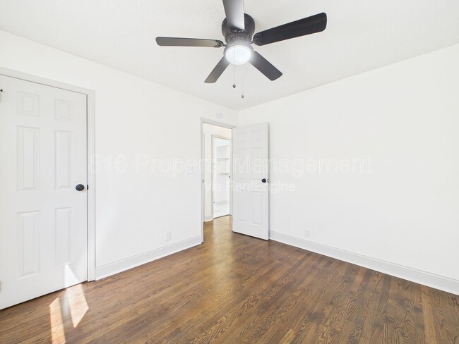 Building Photo - 1406 N Ponca Dr