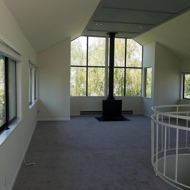 Building Photo - 1243 Moonsail Ln