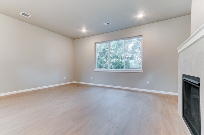 Building Photo - New Construction Great Location Book your tour today!!!