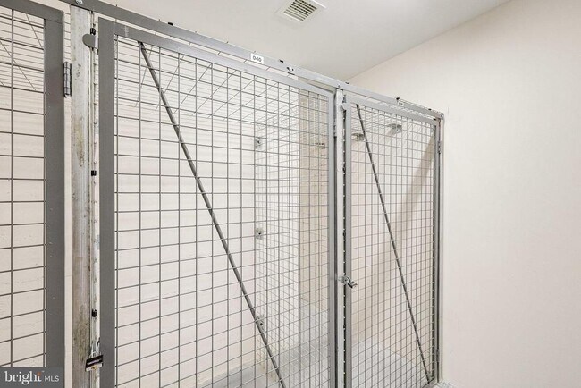 Building Photo - 801 N Fairfax St