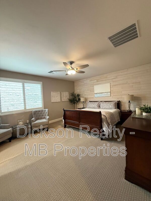 Building Photo - 3325 Show Jumper Ln