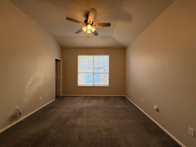 Building Photo - Great 2 Bed 2 Bath Condo!