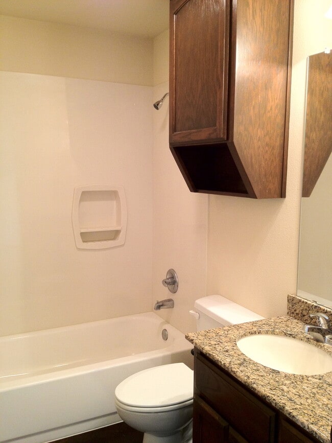 Building Photo - Duplex