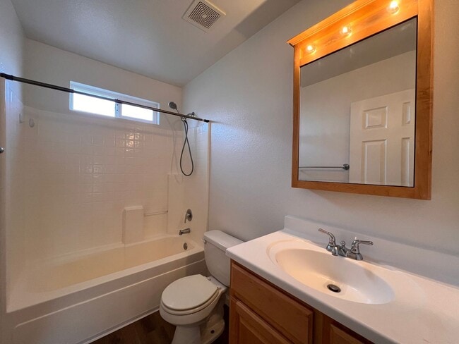 Building Photo - 3-bedroom Home in Desert Lakes Subdivision, Fernley