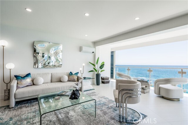 Building Photo - 31561 Table Rock Dr