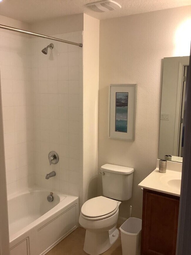 Building Photo - Furnished 4-Bedroom Pool Home in Davenport...