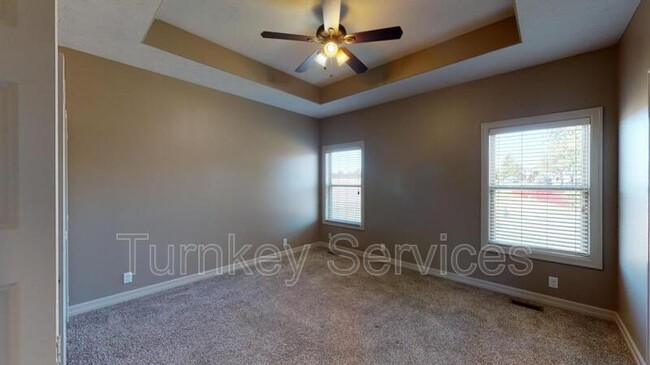Building Photo - 1604 Barrington Pkwy