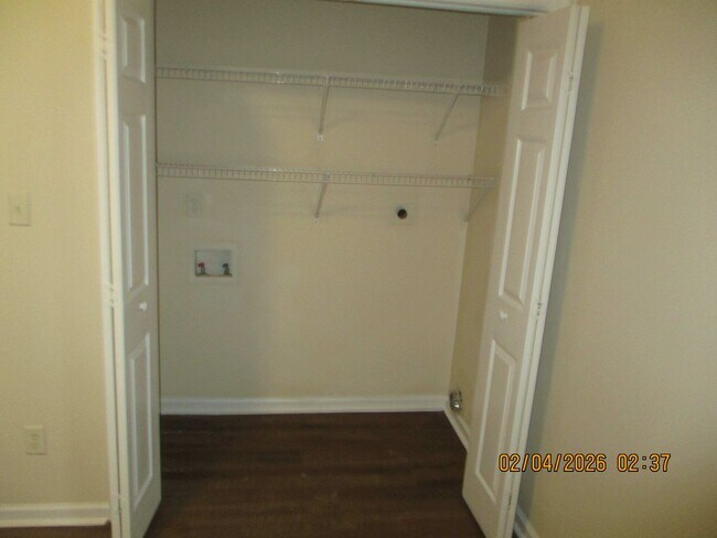 Building Photo - 2211 Gillionville Rd