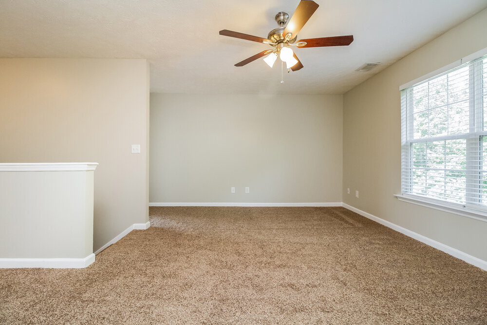 Building Photo - 365 Clearlake Dr