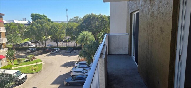 Building Photo - 11060 SW 196th St