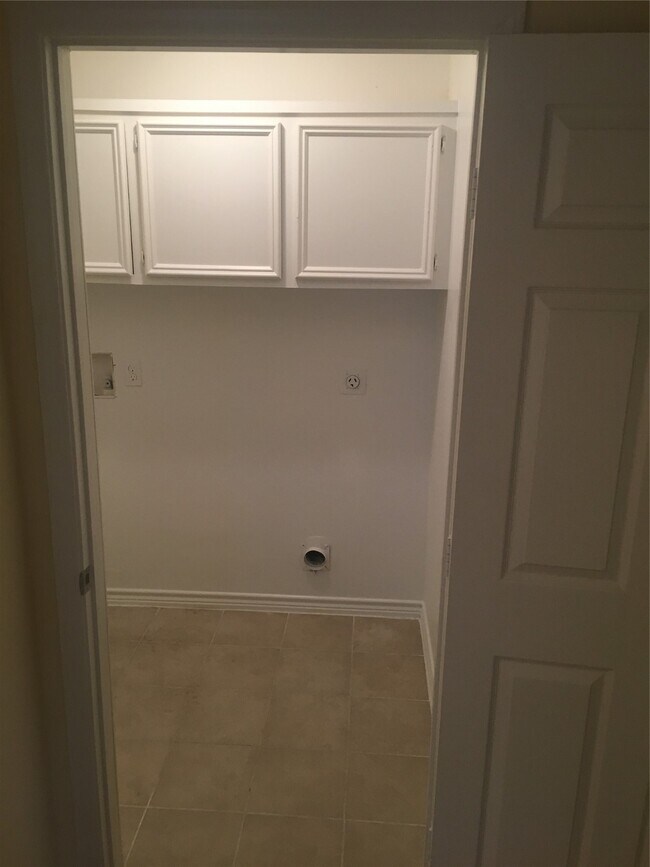 Building Photo - 10642 Logger Pines Trail