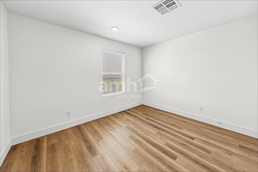Building Photo - 9179 S Conquistador St