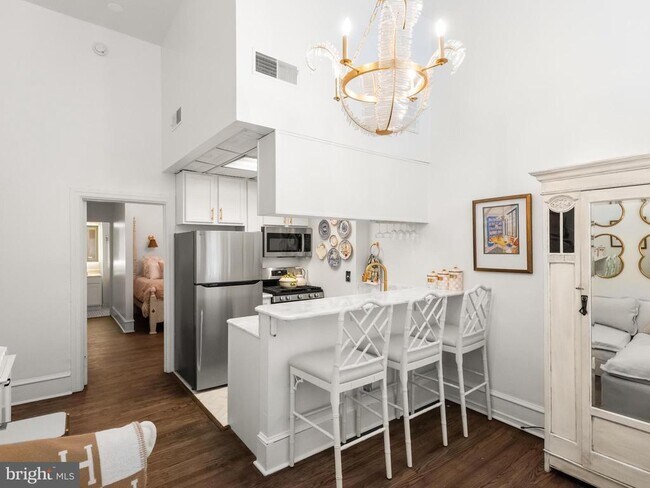 Building Photo - 2122 Spruce St