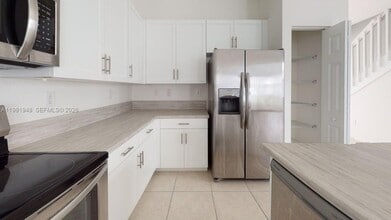 Building Photo - 11035 W 35th Way