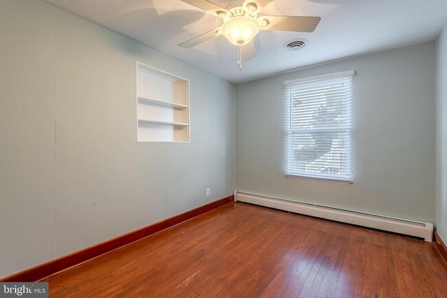 Building Photo - 871 Highland Ave