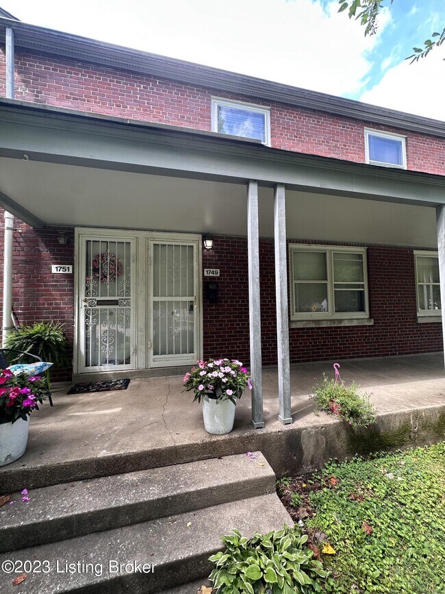 Building Photo - 1749 Algonquin Pkwy