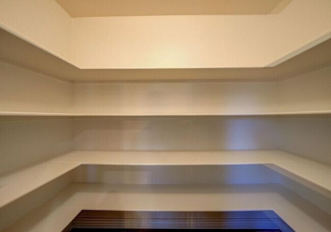 Building Photo - READY TO VIEW NOW! Gorgeous Gilbert Home w...