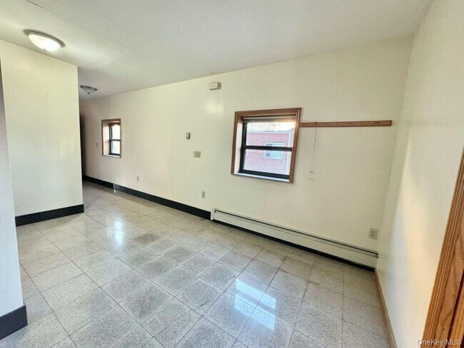 Building Photo - 139-31-139-34 34th Ave