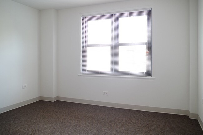 Floorplan - 1400 E. 57th Street