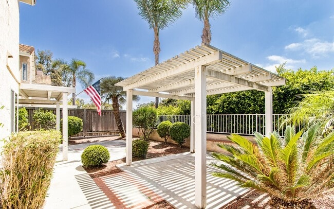Building Photo - Amazing Beautiful Rancho Del Oro Home!!