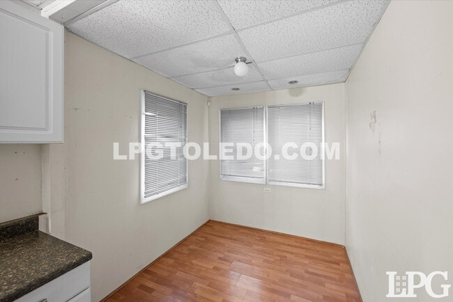 Building Photo - 1579 Colton St