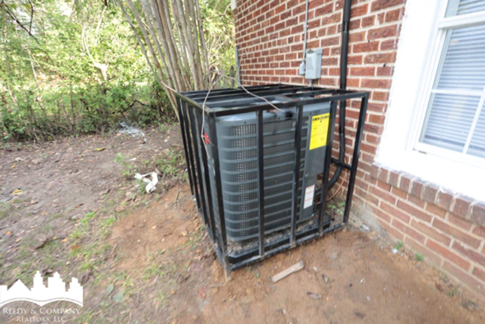 Building Photo - 905 Parkhaven Ln