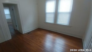 Building Photo - 411 W Mistletoe Ave