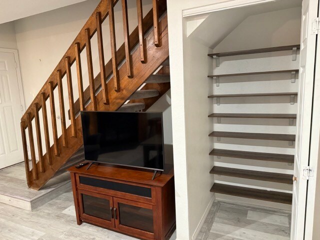 Building Photo - 6741 Mountain Top Ln