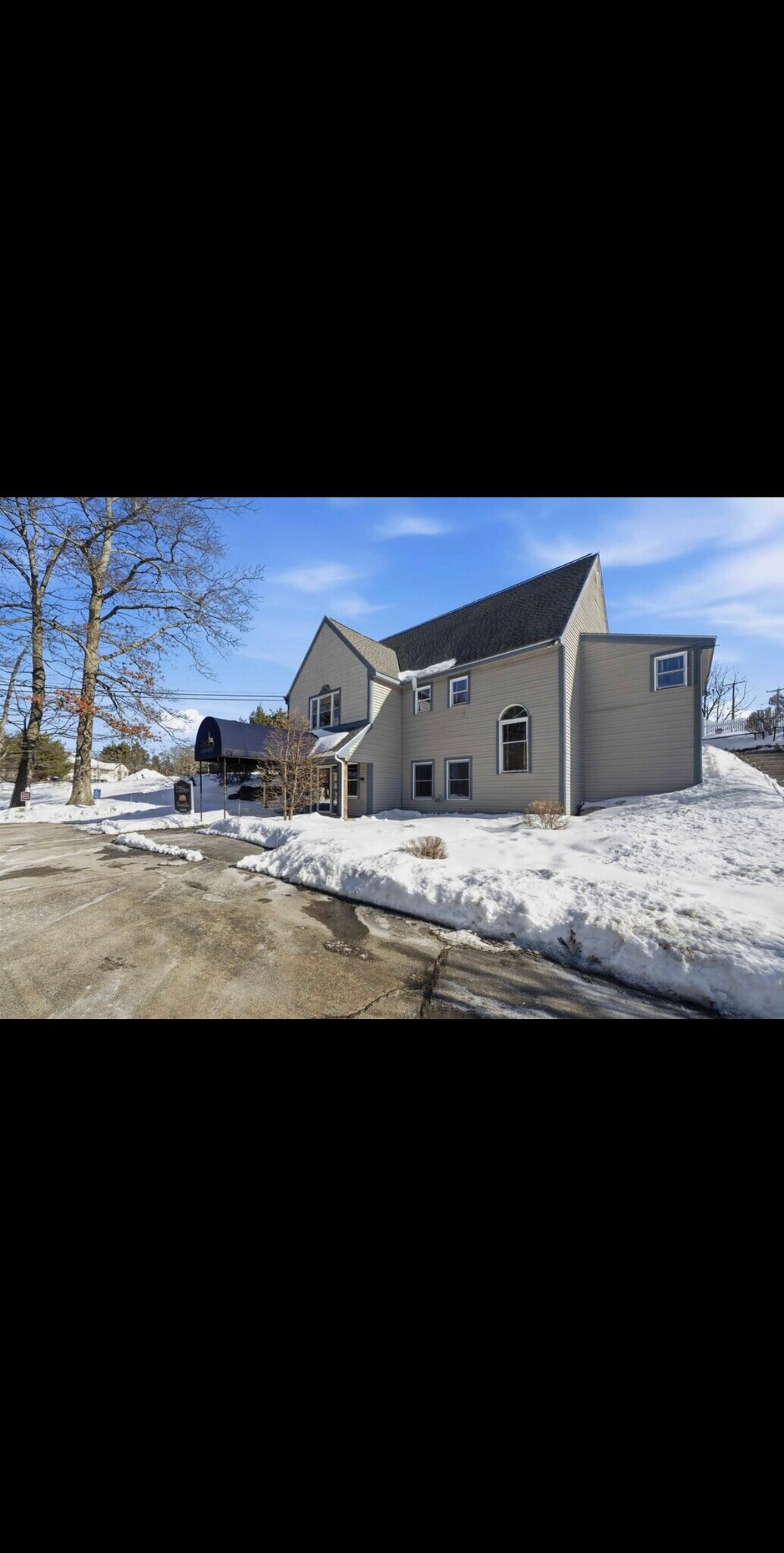 Building Photo - 230 Eastern Ave