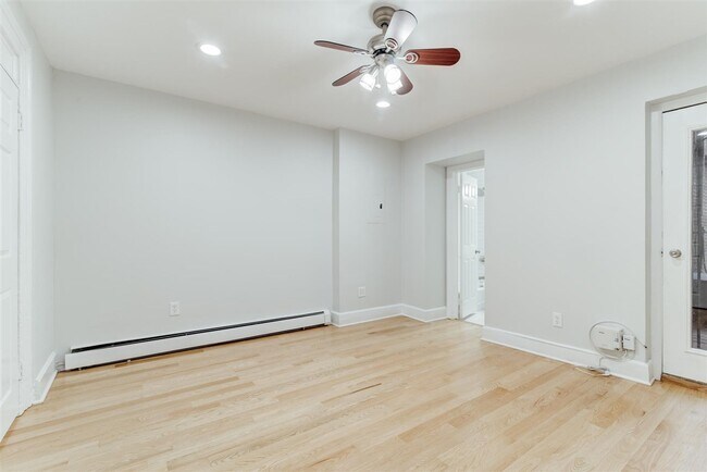 Building Photo - 465 Jersey Ave