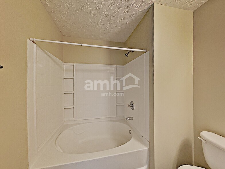 Building Photo - 3080 Rusticwood Dr