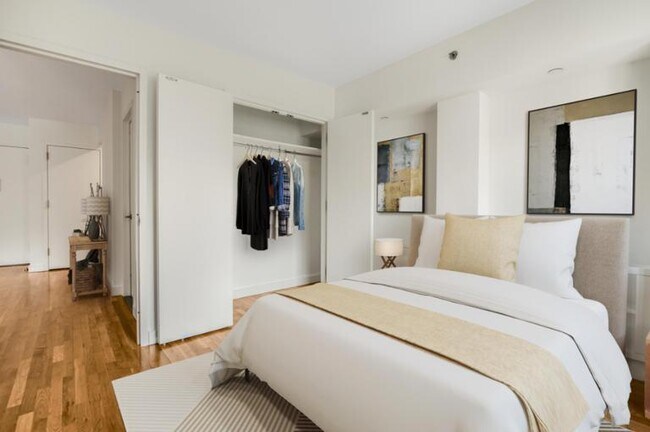 Building Photo - 2 bedroom in New York NY 10011