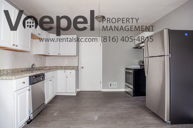 Building Photo - 3 Bedroom 1.5 Bath Fully Renovated Home