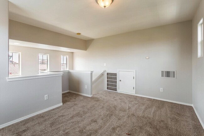 Building Photo - Harlan Ranch Home for Lease
